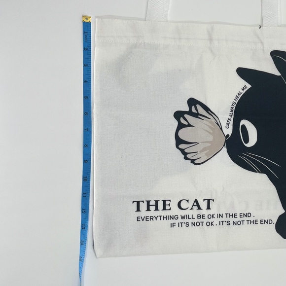 The Cute Timeless Cat Lightweight Tote Bag, Polyester/Linen - Picture 2 of 10
